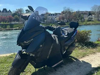 yamaha xmax 300