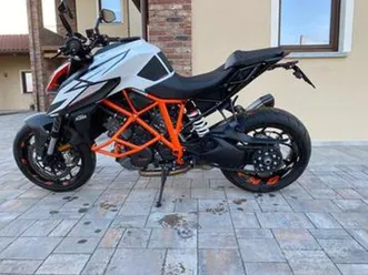 ktm 1290 super duke r