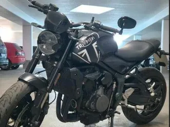 triumph trident 660 black/tiefer/viele extras