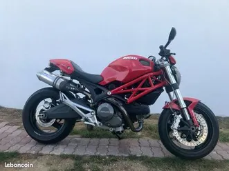 ducati monster 696+