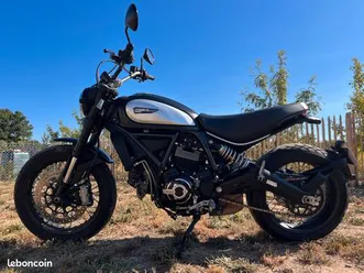 ducati scrambler 800 icon dark
