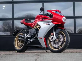 mv agusta superveloce 800