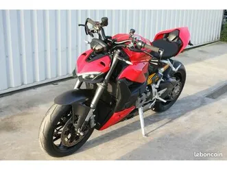 ducati streetfighter v2