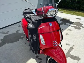 vespa sprint 125