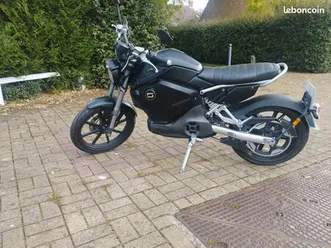 moto électrique super soco black édition