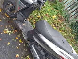 aprilia sxr dans l'état