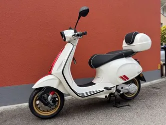 vespa sprint 50 racing bianco