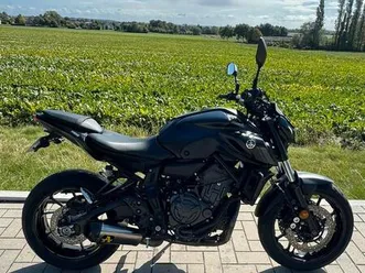 ② yamaha mt-07