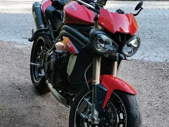 triumph speed triple 1050