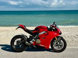 panigale v4 s akrapovic