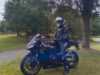 honda - cbr 1000 rr fireblade