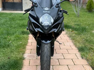 suzuki gsxr k8 →