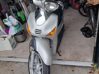 scooter 125 cf moto