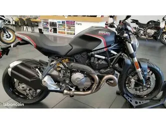 ducati monster 821 stealth abs
