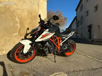 ktm 1290 superduke r