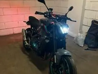 yamaha mt-09 - 2021