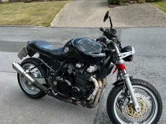 kawasaki zr 750, z750 naked bike, café racer