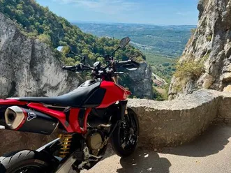 ducati hypermotard 698 – full termignoni + carto 85 ch – 5 500 km – révisions ducati - garantie 2028