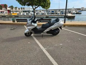 honda - silverwing 600