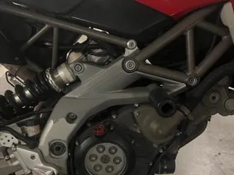 aprilia - dorsoduro 750