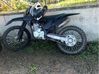moto cross 250 cc