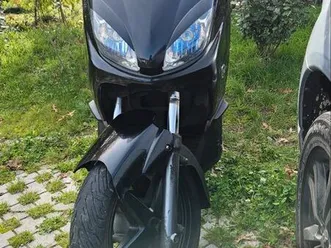 yamaha xmax 125