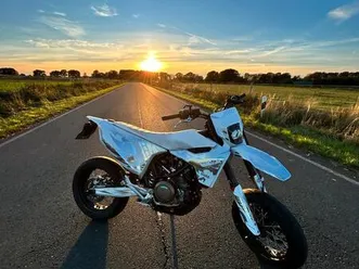 husqvarna 701 supermoto 2023