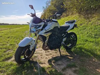 suzuki gsr 750 de 2011