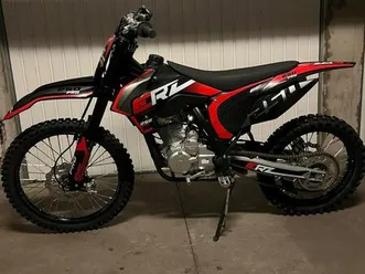 moto cross erz 250 cc