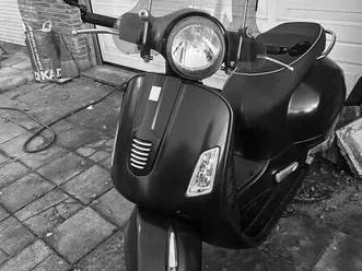 ② vespa gts 300 2016 9400km ruilmogelijheid btw
