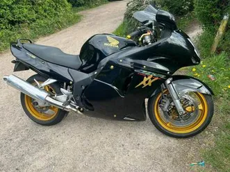 1997-honda-super-blackbird-cbr-1100-xx