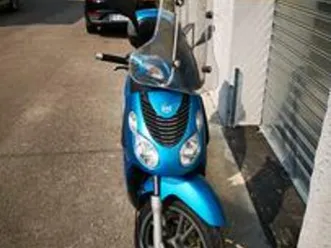 piaggio carnaby 250 - 2009