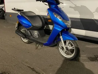 2010 peugeot kisbee 50 cc moped scooter automatic 4 stroke