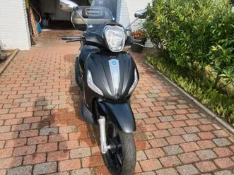 piagio beverly 300 police