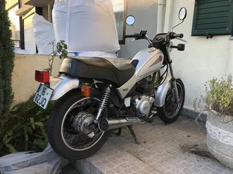 mota yamaha sr 125. possibilidade de trocar por carro rio tinto