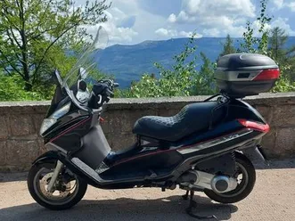 piaggio x8 125 kat b bialka