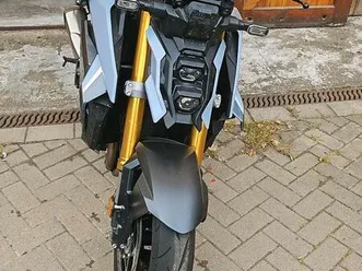 schicke suzuki gsx-s 1000, abs, quickshifter.