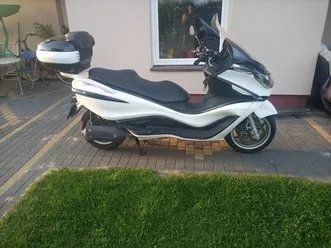 sprzedam piaggio x10 125cm wtrysk.2014 siennica nadolna
