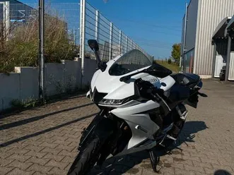 yzf-r125 top gepflegt wenig kilometer, sofort fahrbereit