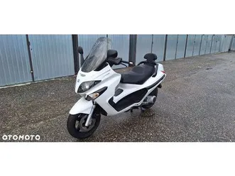 piaggio xevo