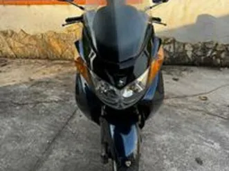 suzuki burgman 250 anno 2004