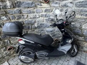 piaggio fly 125 canton zurich -