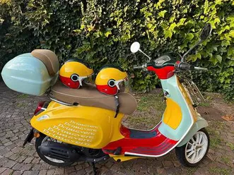vespa primavera 125 edizione limitata multicolor canton tessin -