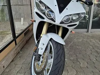 yamaha yzf-r1 canton saint-gall -