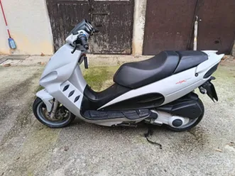 malaguti phantom max 250