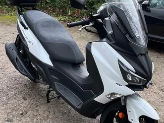 sym joymax 300 z+ roller/scooter