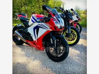 1000 rr fire blade