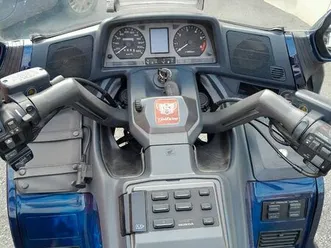 a vendre goldwing 1500,