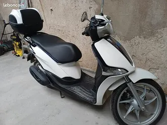 vends scooter piaggio 4t liberty 50 cc