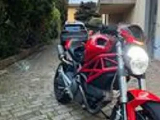 ducati monster 696 a2